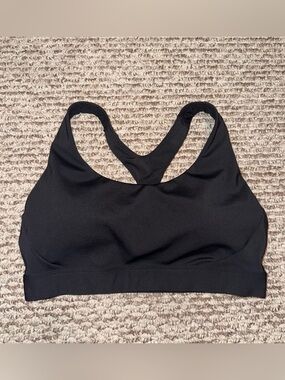 ATHLETA ULTIMATE SPORTS BRA A-C BLACK NWOT SIZE MEDIUM